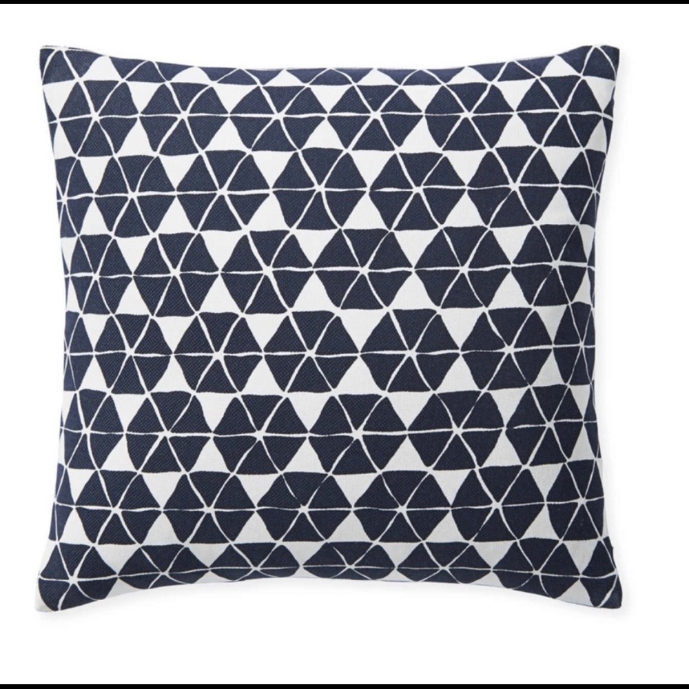 Serena & Lily Citrus OUTDOOR pillow cover, midnight, 20x20.